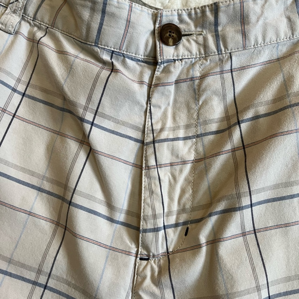 Adidas khaki stretch plaid shorts - Picture 4 of 14